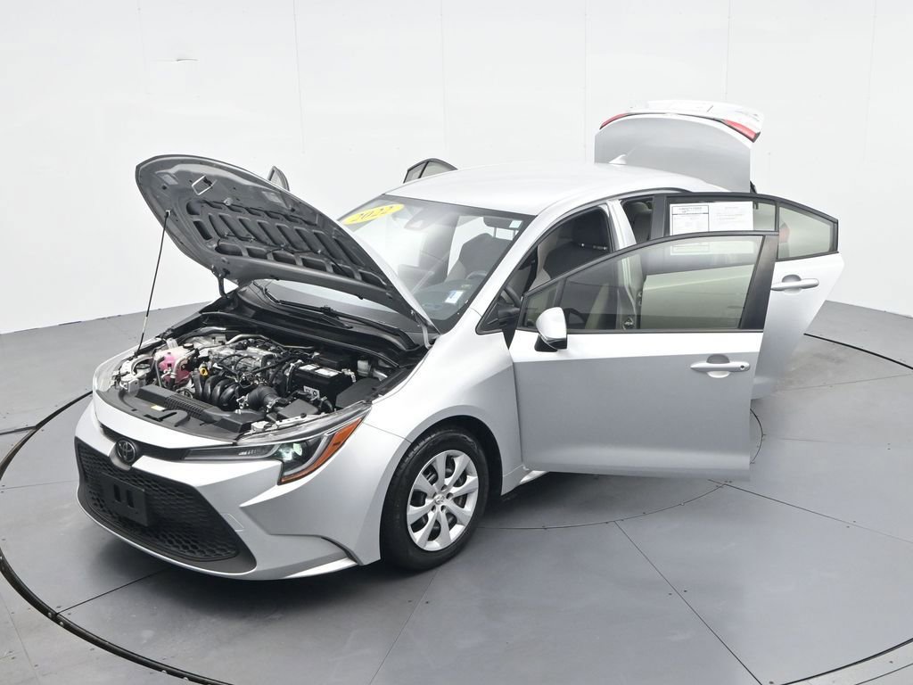 Used 2022 Toyota Corolla LE FWD image 33