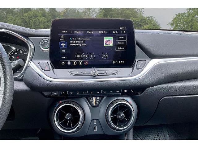 Used 2024 Chevrolet Blazer LT w/ Convenience Package FWD image 9