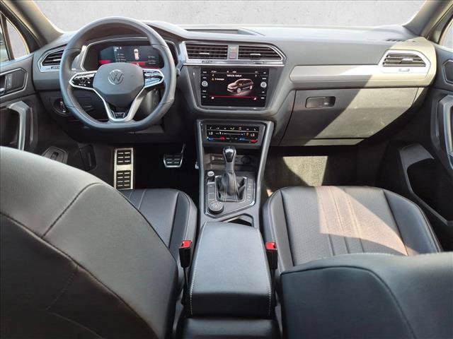 Used 2022 Volkswagen Tiguan SE R-Line AWD/4WD image 19