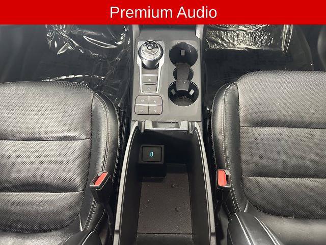Certified 2020 Ford Escape Titanium w/ Titanium Premium Package 2.0 AWD/4WD image 8