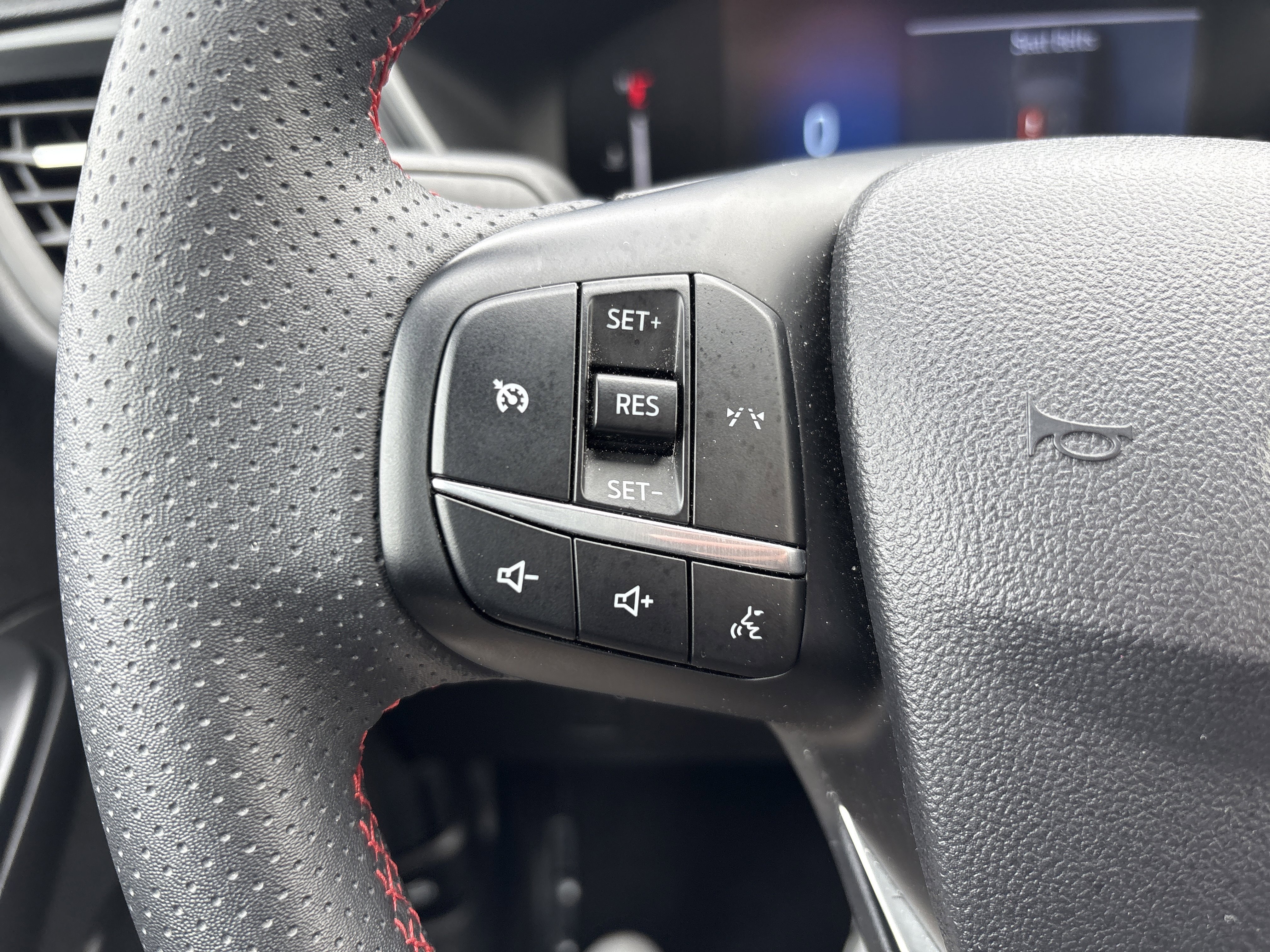 Certified 2025 Ford Escape ST-Line AWD/4WD image 20