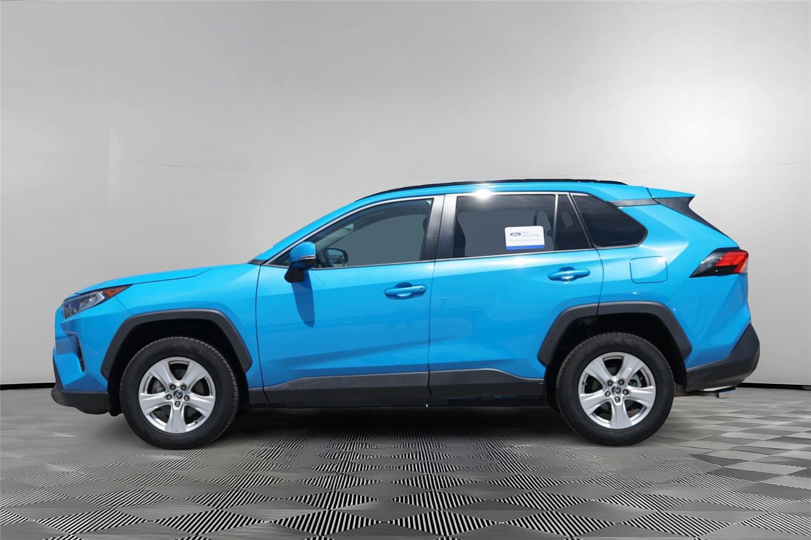 Used 2020 Toyota RAV4 XLE FWD image 7