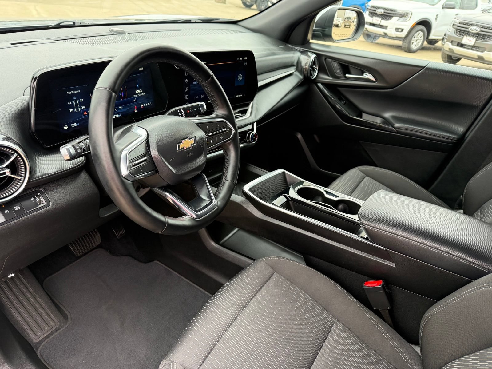 Used 2025 Chevrolet Equinox LT FWD image 11