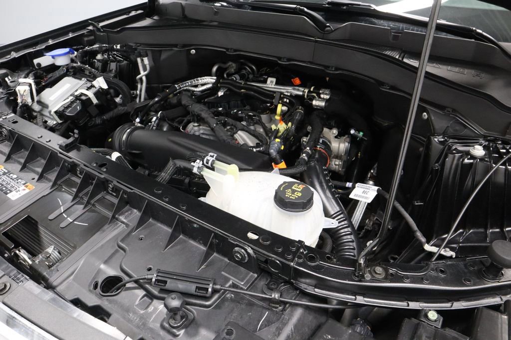 Certified 2025 Ford Explorer Active image 13