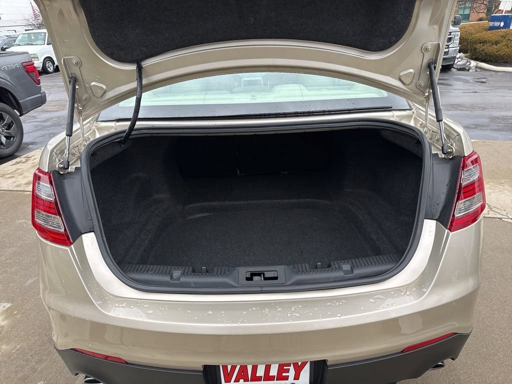 Certified 2018 Ford Taurus SE image 40