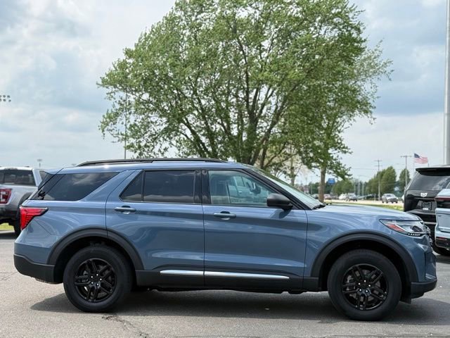 Certified 2025 Ford Explorer Active AWD/4WD image 40