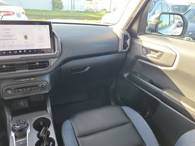 Certified 2025 Ford Bronco Sport Outer Banks w/ Outer Banks Tech Package+ AWD/4WD image 21