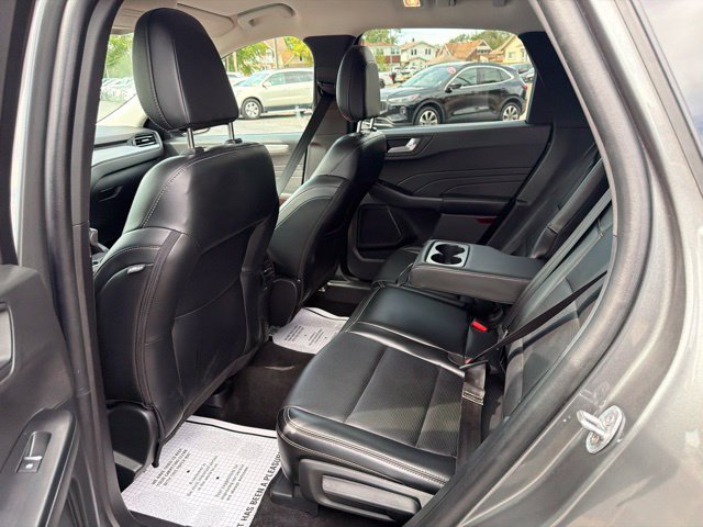 Certified 2025 Ford Escape Platinum AWD/4WD image 16