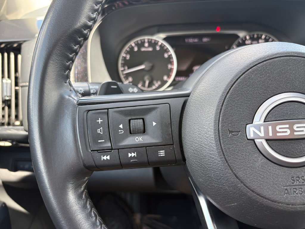 Used 2024 Nissan Pathfinder SV AWD/4WD image 19
