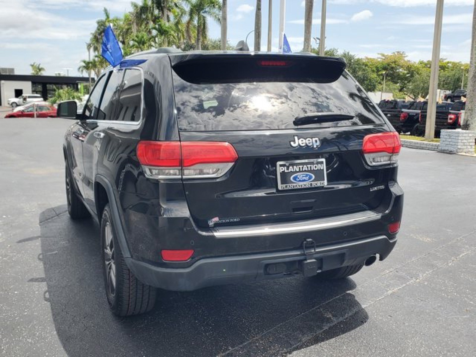 Used 2018 Jeep Grand Cherokee Limited w/ Trailer Tow Group IV RWD image 5