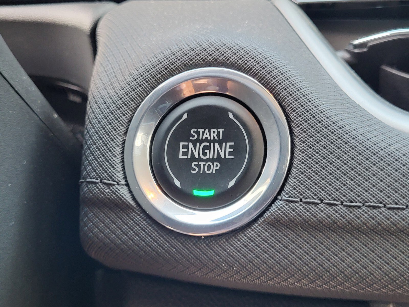 Used 2025 Chevrolet TrailBlazer LT w/ LT Cold Weather Package image 22