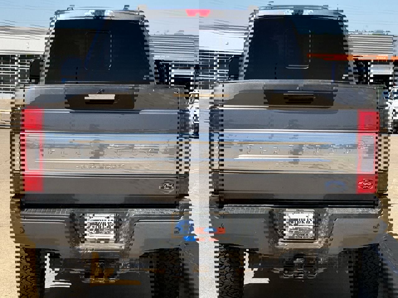 Certified 2022 Ford F350 Platinum image 5