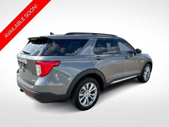 Certified 2024 Ford Explorer XLT w/ Equipment Group 202A AWD/4WD image 8