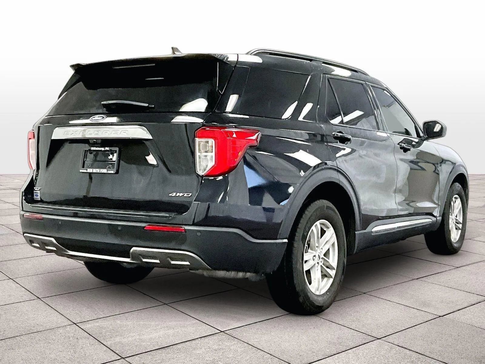 Certified 2024 Ford Explorer XLT w/ Equipment Group 202A image 11