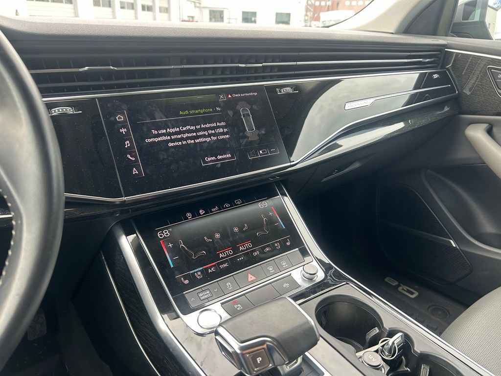 Used 2020 Audi Q8 Premium Plus AWD/4WD image 35