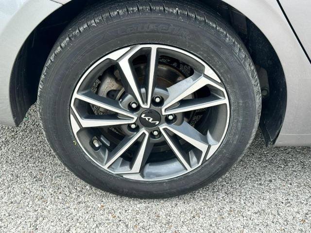 Used 2023 Kia Forte LXS FWD image 6