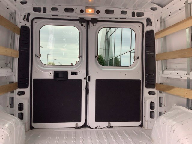 Used 2025 RAM ProMaster 2500 w/ U-Haul Equipment Group FWD image 25
