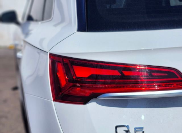 Used 2021 Audi Q5 2.0T Premium Plus w/ Premium Plus Package image 9