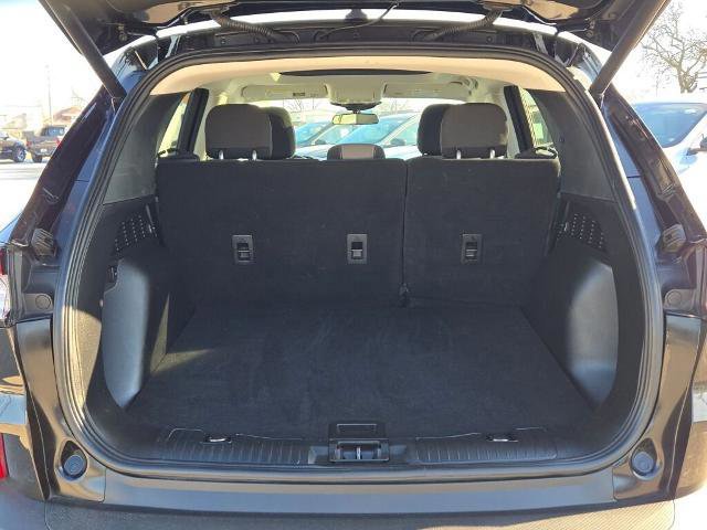 Certified 2021 Ford Escape SE w/ SE Sport Appearance Package image 16