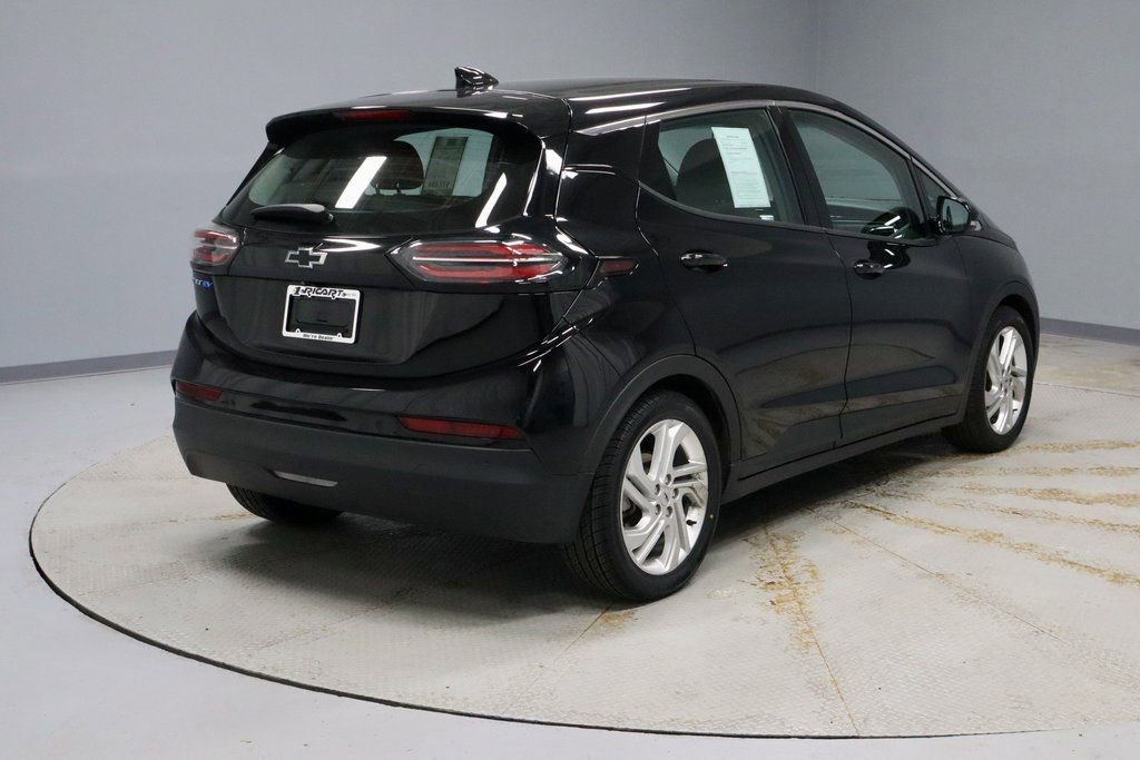 Used 2023 Chevrolet Bolt LT w/ Driver Confidence Package image 5