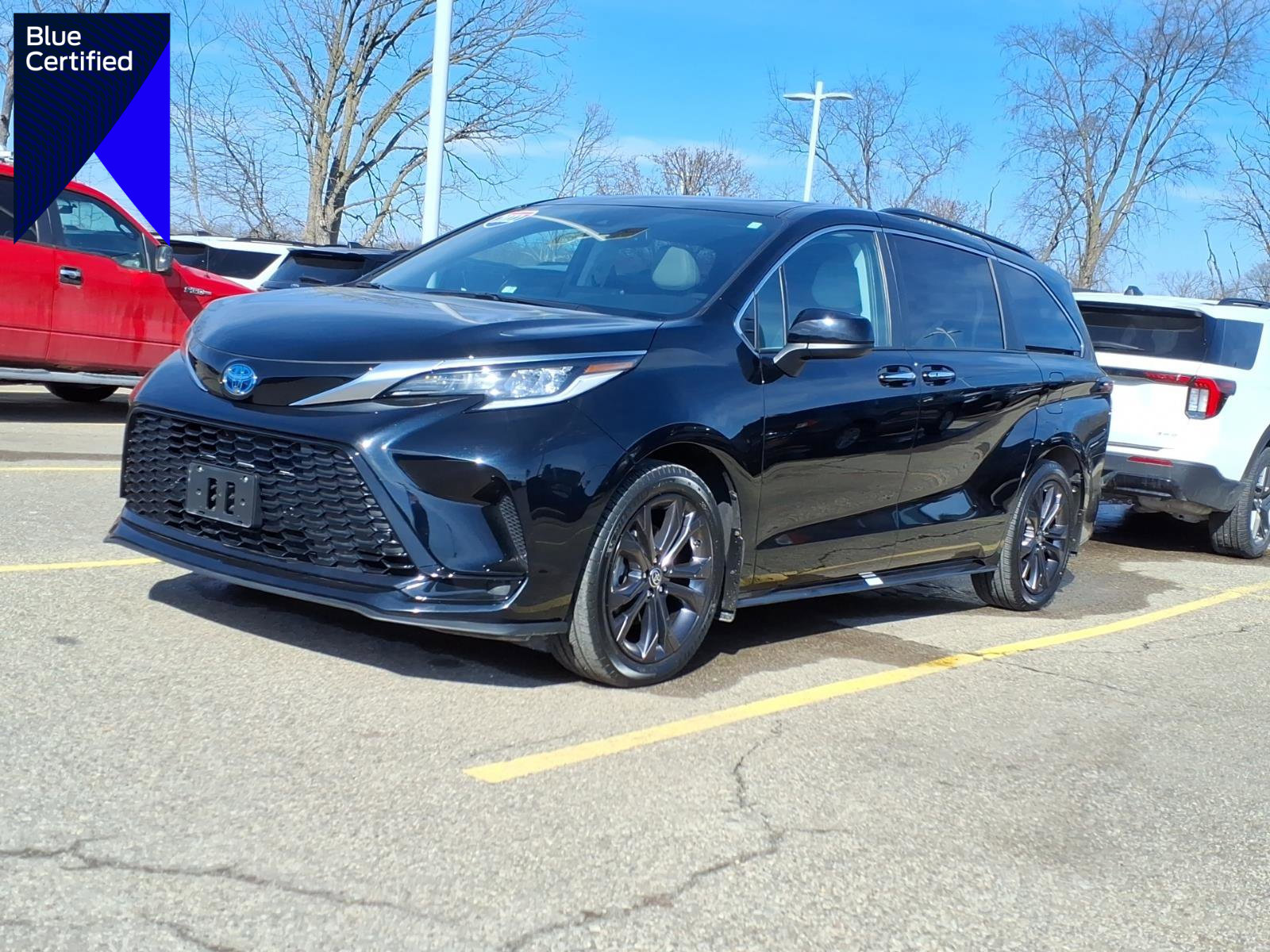 Used 2022 Toyota Sienna XSE