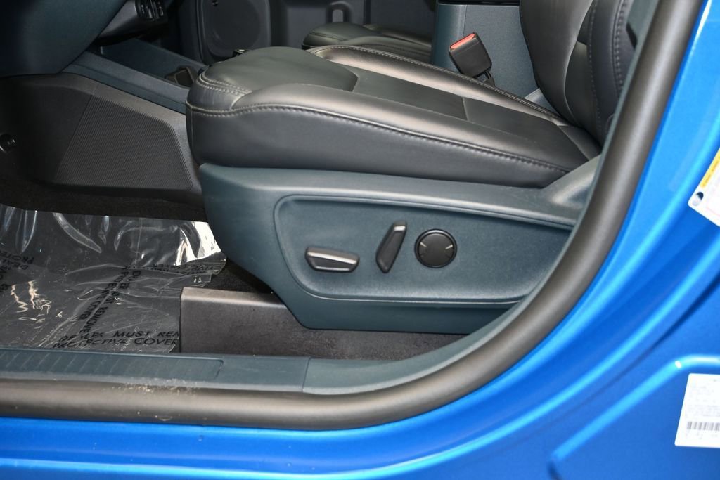 Certified 2025 Ford Maverick Lariat w/ Black Appearance Package AWD/4WD image 21