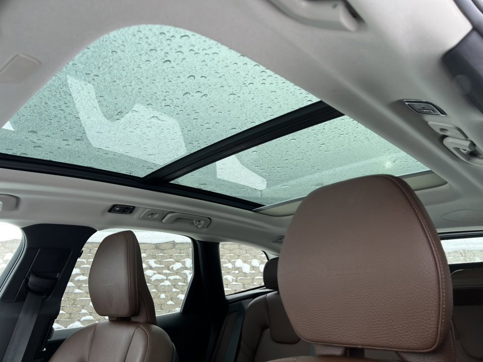 Used 2020 Volvo XC60 T6 Inscription w/ Protection Package Premier image 12