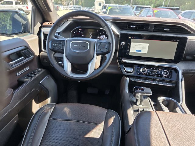 Used 2024 GMC Sierra 1500 Denali w/ Denali Reserve Package AWD/4WD image 14