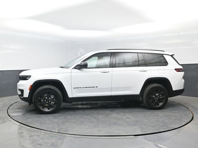 Used 2024 Jeep Grand Cherokee L Laredo AWD/4WD image 4