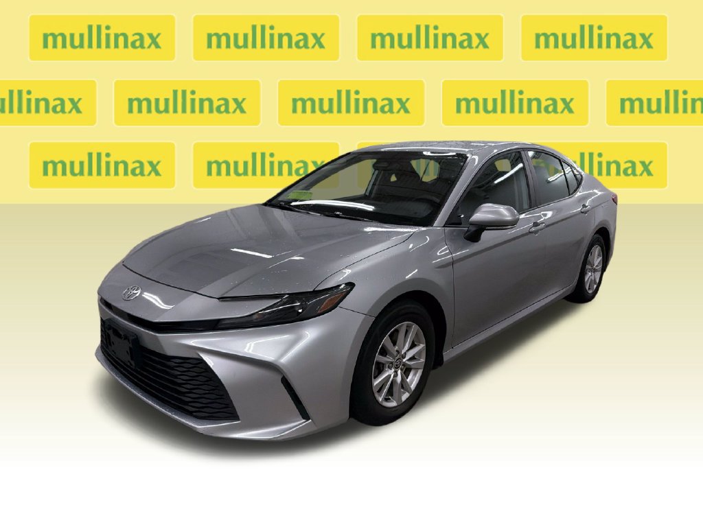 Used 2025 Toyota Camry LE FWD image 14
