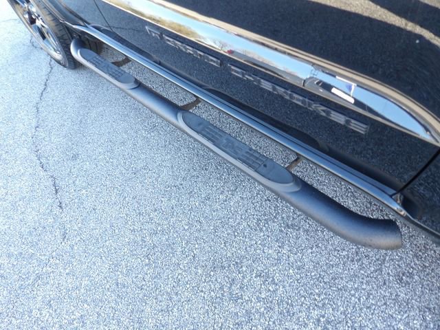 Used 2022 Jeep Grand Cherokee Laredo X image 14