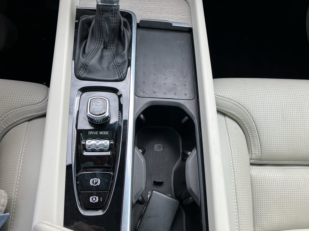 Used 2021 Volvo XC60 T6 Inscription w/ Advanced Package image 22