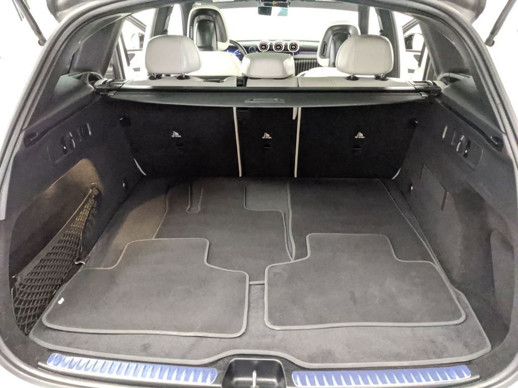 Used 2023 Mercedes-Benz GLC 300 GLC 300 image 17