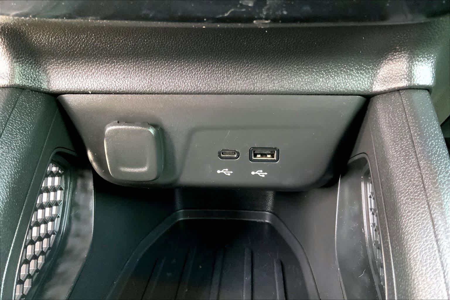 Used 2024 Chevrolet TrailBlazer ACTIV w/ Driver Confidence Package FWD image 31