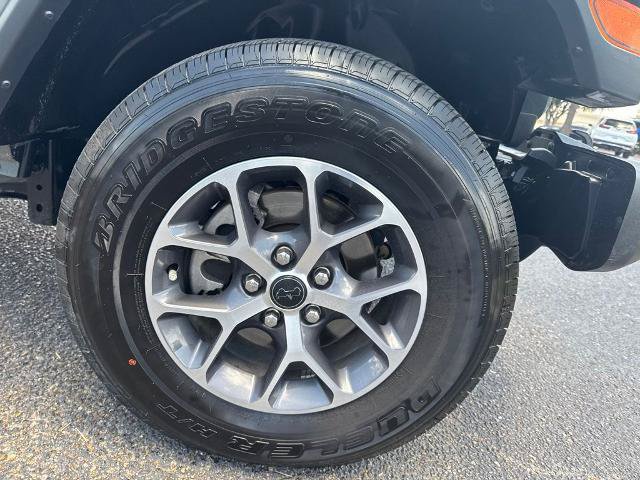 Used 2025 Jeep Gladiator Sport AWD/4WD image 8