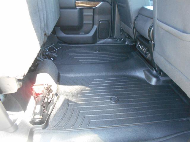 Used 2022 GMC Sierra 2500 SLE w/ SLE Value Package; AWD/4WD image 8