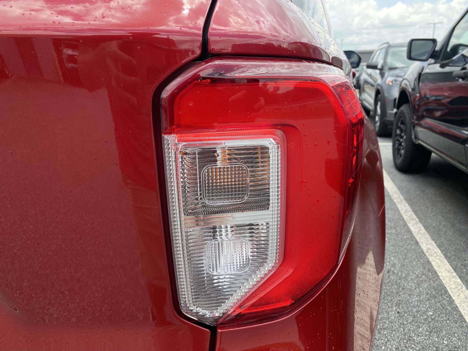 Certified 2022 Ford Explorer Limited w/ Equipment Group 301A RWD image 9
