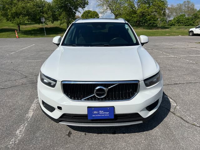 Used 2020 Volvo XC40 T5 Momentum w/ Protection Package Premier AWD/4WD image 3