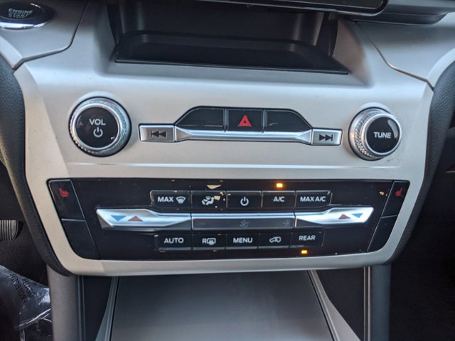 Certified 2023 Ford Explorer XLT image 25