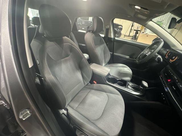 Used 2025 Kia K4 FWD image 32