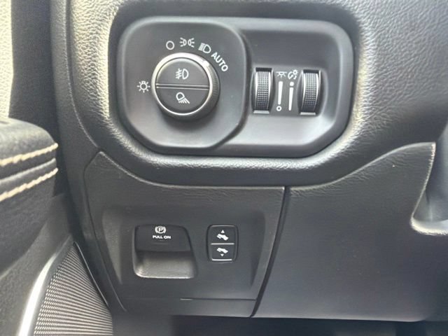 Used 2021 RAM 1500 Laramie AWD/4WD image 19