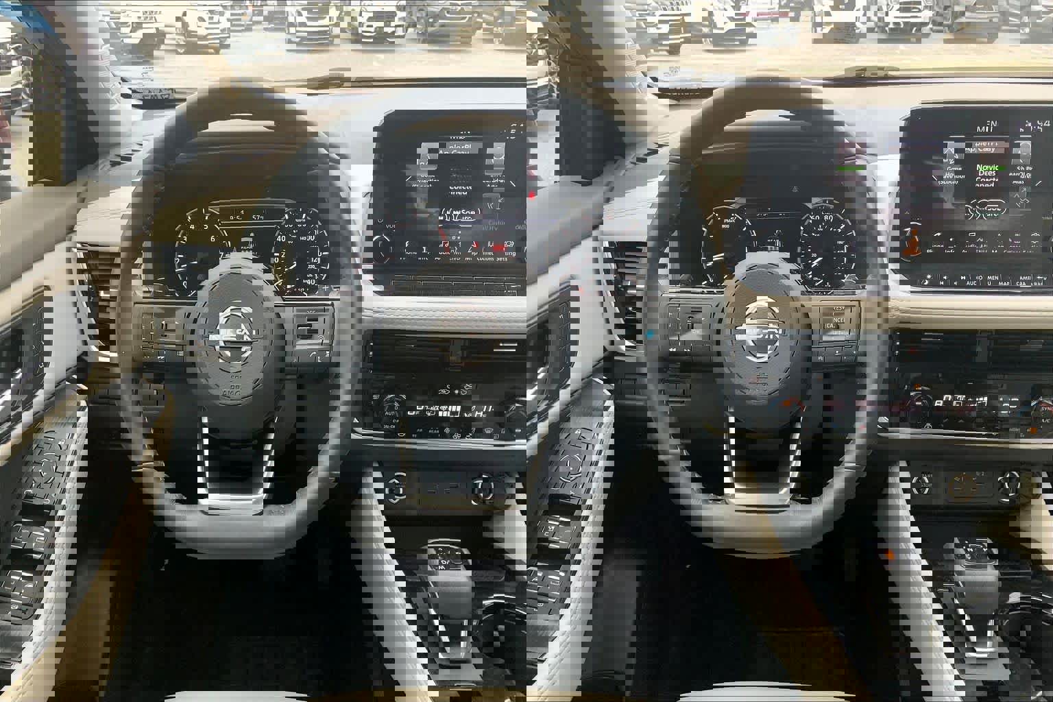 Used 2023 Nissan Rogue SL w/ SL Premium Package image 7