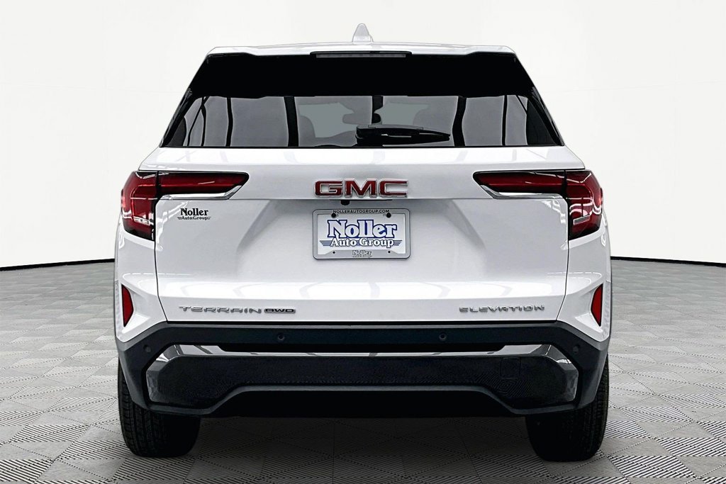 Used 2026 GMC Terrain Elevation AWD/4WD image 4