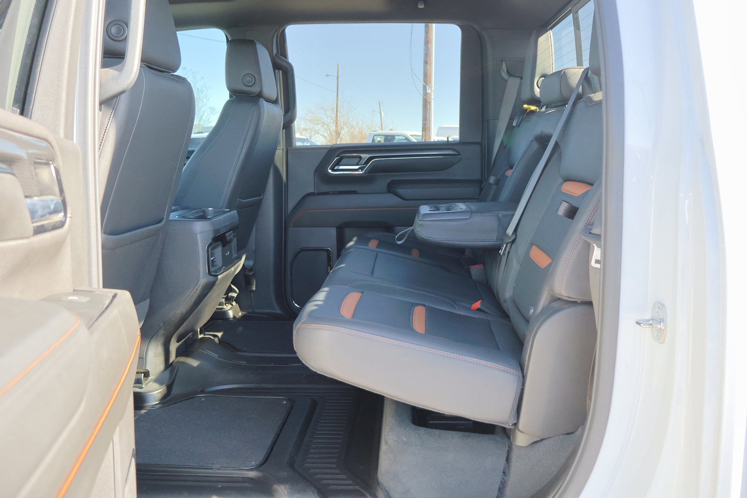 Used 2024 GMC Sierra 2500 AT4 w/ AT4 Premium Plus Package image 32