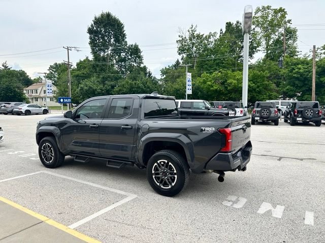 Used 2024 Toyota Tacoma TRD Sport AWD/4WD image 11