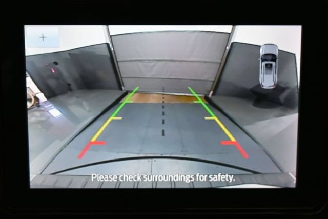 Certified 2021 Ford Explorer XLT w/ Equipment Group 202A AWD/4WD image 20