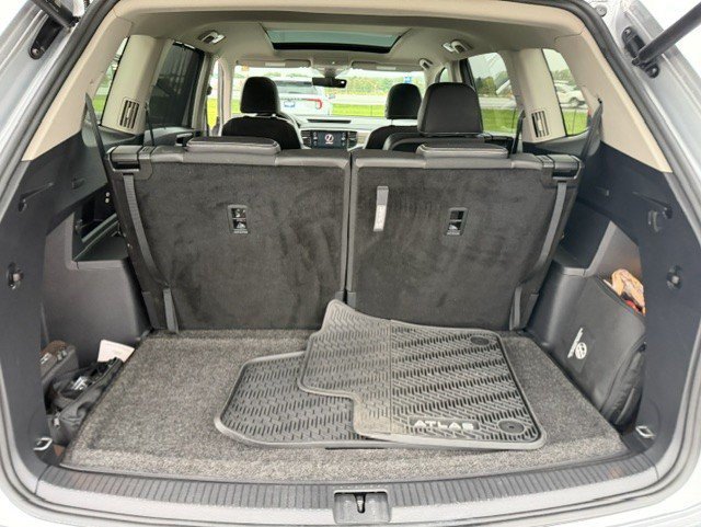 Used 2023 Volkswagen Atlas SEL AWD/4WD image 31
