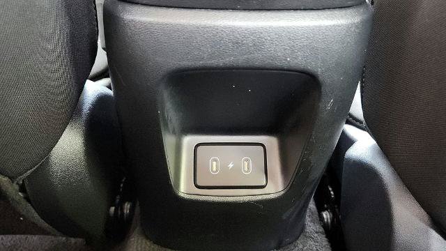 Used 2025 Hyundai Elantra SEL FWD image 29