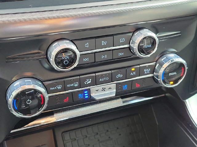 Certified 2023 Ford F150 Platinum w/ Equipment Group 701A High AWD/4WD image 26