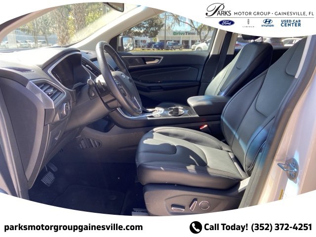 Certified 2017 Ford Edge Titanium w/ Technology Package image 10